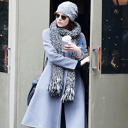 【街拍速報】一雙靴子6款搭配!女神艾瑪史東親自示範街頭簡易穿搭!