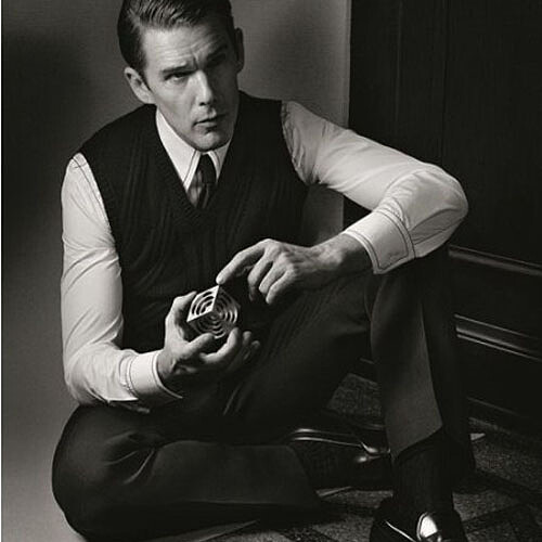 令人著迷的瞬間！PRADA捕捉這些好萊塢男星們的凝思片刻