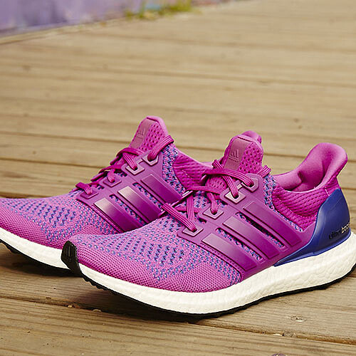 adidas動能跑鞋《Ultra BOOST》最新配色 繽紛登場囉！
