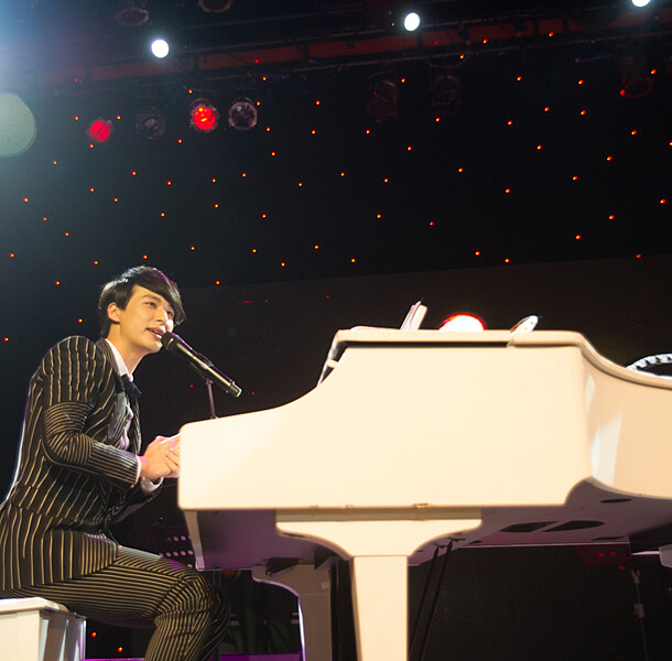 『人物專訪』嚴爵：我的生活觀察，都寫在歌裡！