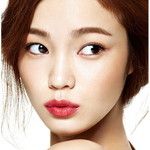 霜狀腮紅點點名！ 5款粉嫩女孩最愛的拍拍腮紅