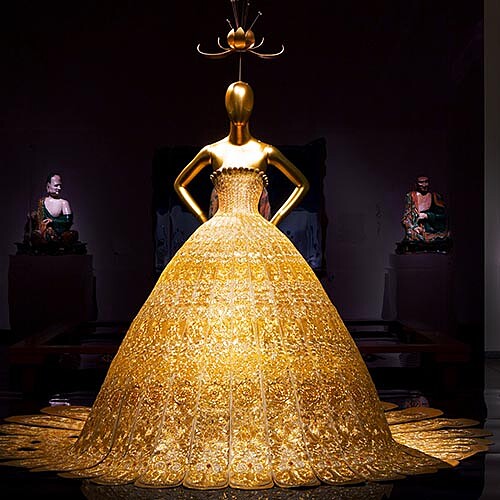 【紐約展覽最前線】強勢東方風來襲—《China: Through the Looking Glass》