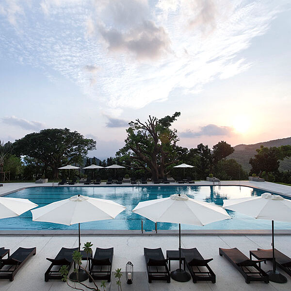 擁抱豔陽，感受度假天堂！南國墾丁第一奢華旅宿 華泰瑞苑
