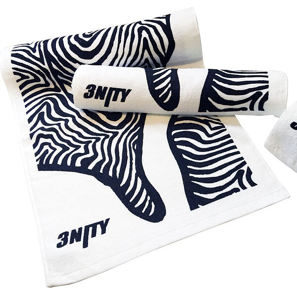 複合式潮流概念店3NITY × 塗鴉藝術家REACH,推出塗鴉環島計畫限量毛巾