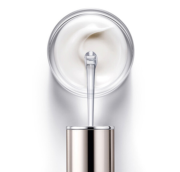 Dior獨創零死角亮眼拉提術！神級妝前保養祕技大公開