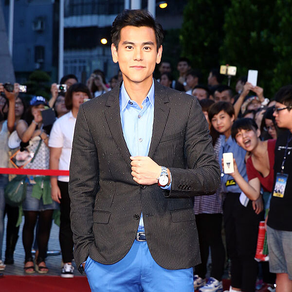彭于晏戴浪琴表帥勁出席《破風》首映會 鼓勵堅持態度勇敢追夢！