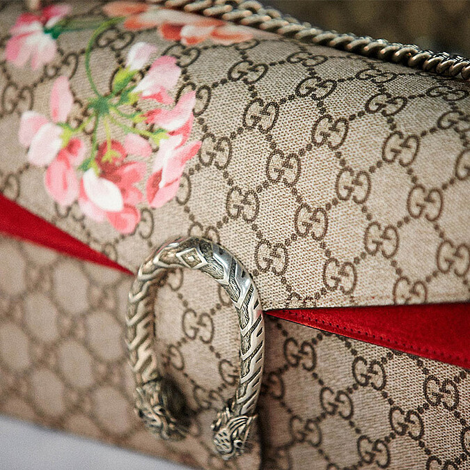設計來由超浪漫的GUCCI酒神包！連全智賢、達柯塔強生都醉了