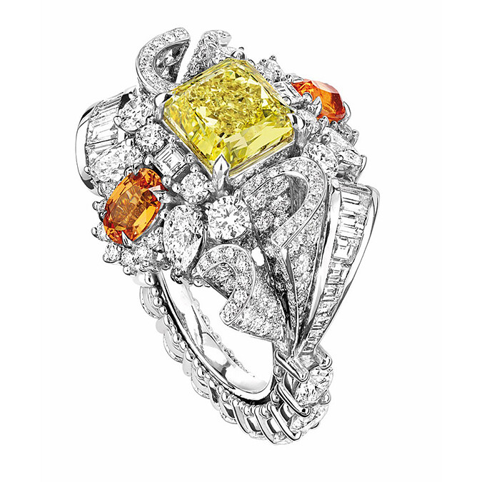 高訂珠寶「Soie Dior」，輕快舞動的溫柔絲緞