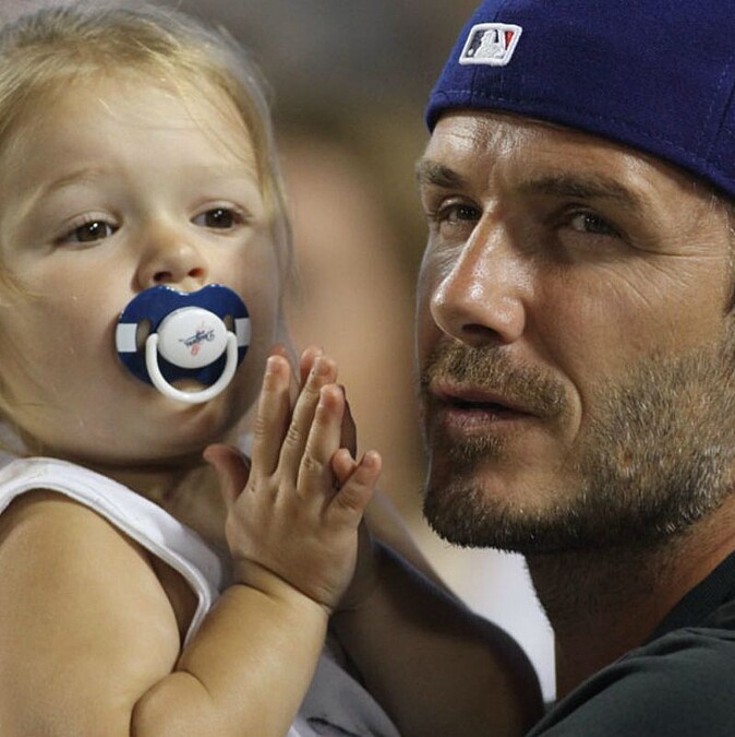 4歲還吃會太老嗎？小哈潑的超萌奶嘴特輯