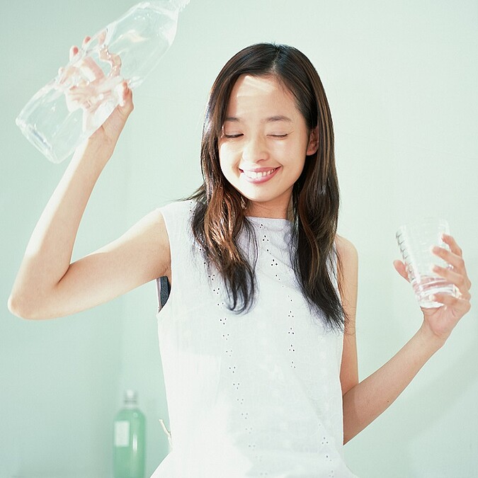 八杯不夠你有喝九杯嗎？一舉破除喝水迷思！