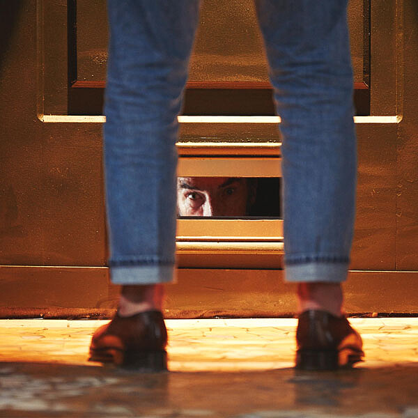 穿上Berluti鞋履 展開紳士間的情誼故事