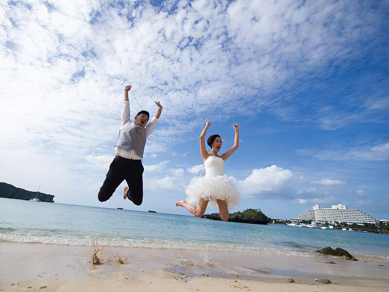 「原來幸福就是這樣！」Gigi、史丹利沖繩舉辦浪漫海島婚禮 