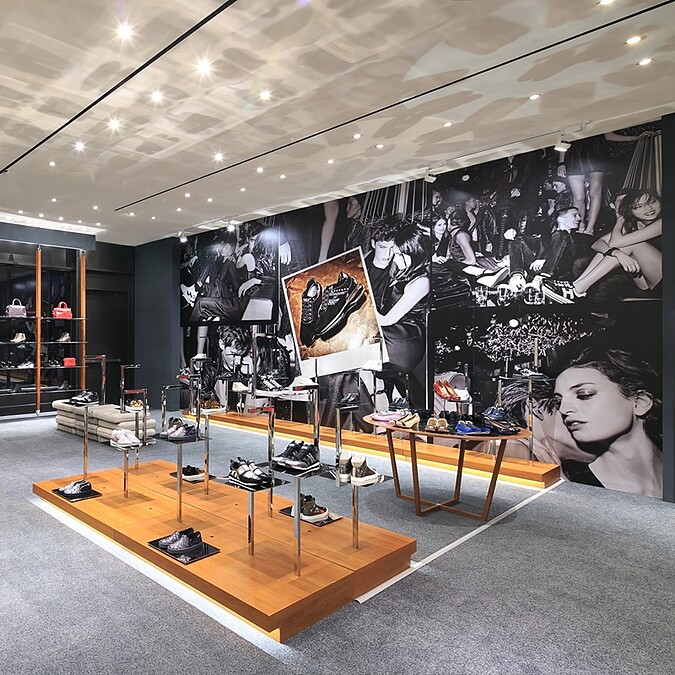 時尚簡約黑白HOGAN座落新光三越信義區