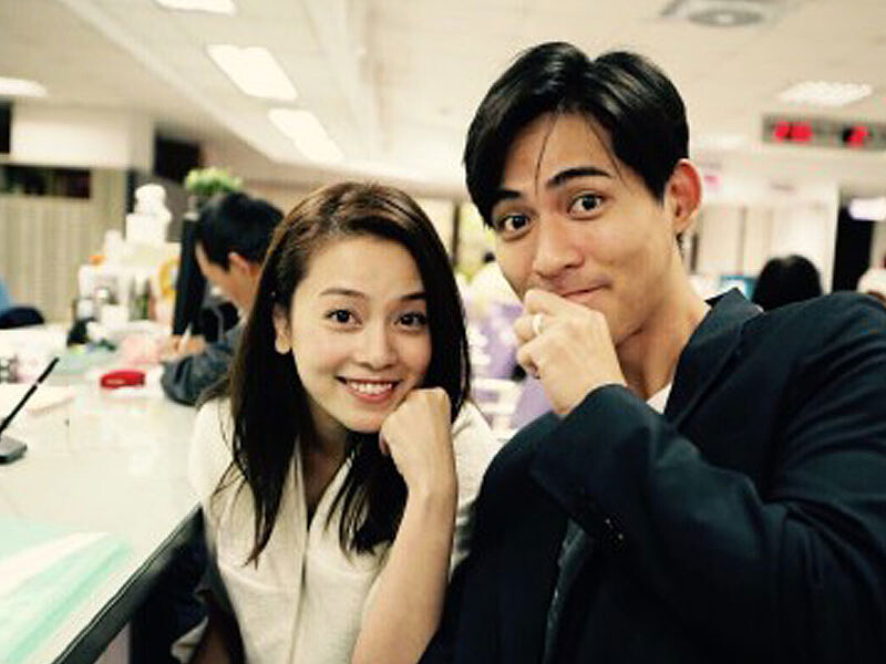 「是的,我們結婚了。」「仔仔」周渝民與女友喻虹淵互訂終生