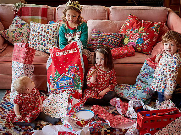 Cath Kidston 聖誕精選單品 打造溫馨繽紛佳節