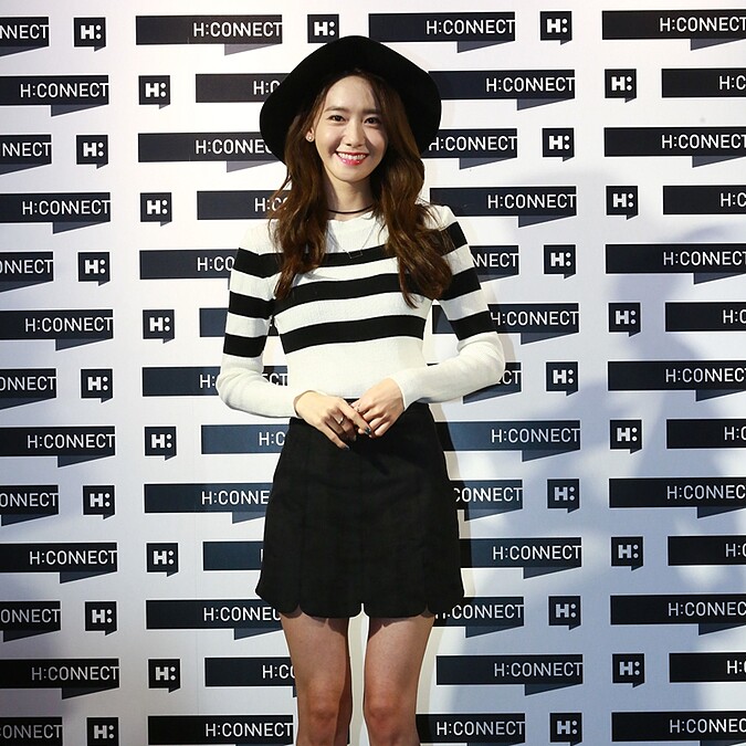 H:CONNECT台中旗艦店韓系咖啡廳 H:Café開幕，女神潤娥分享秋冬穿搭祕笈