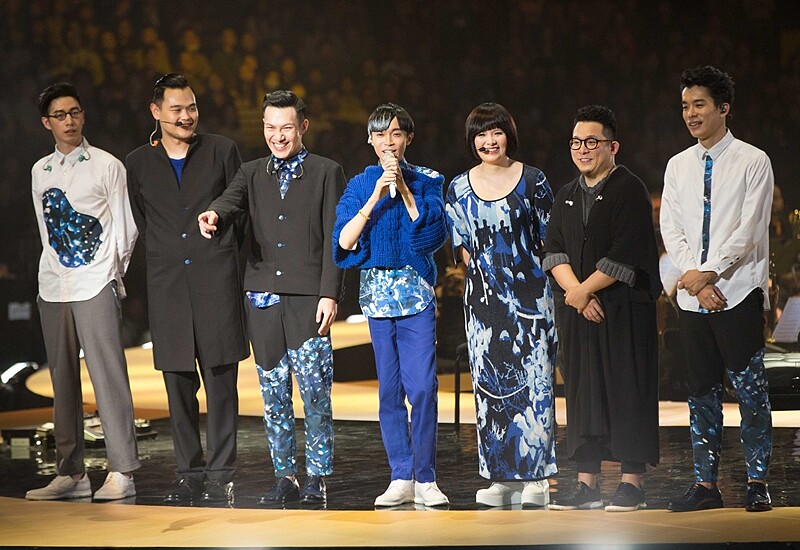 蘇打綠演唱會服裝大有來頭！來自旅英設計師詹朴APUJAN