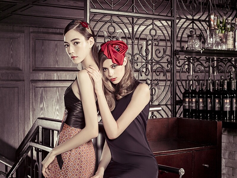 女孩兒必備！情人節夢幻髮飾打造零失誤的約會裝扮