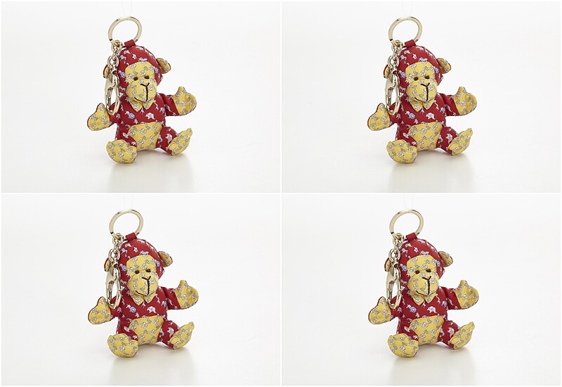 請注意！Salvatore Ferragamo調皮頑猴出沒