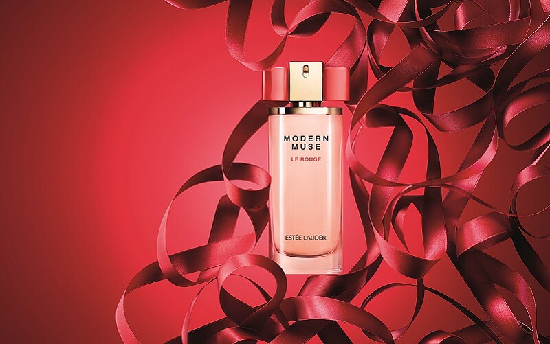 雅斯蘭黛繆思香水以華麗性感的魅力紅色，展現出女人大膽、自信的性格