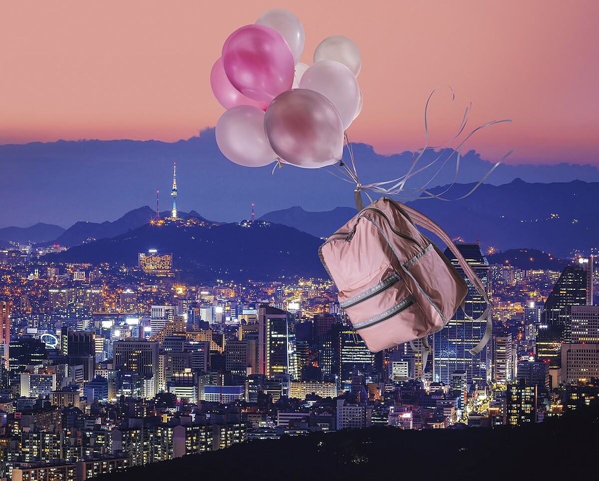 LeSportsac Essential系列， 全新科技材質超輕盈登場！