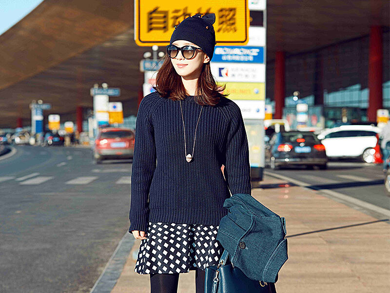 【紐約時裝周】機場裝該怎麼穿？學劉詩詩的同色系穿搭輕鬆又時髦