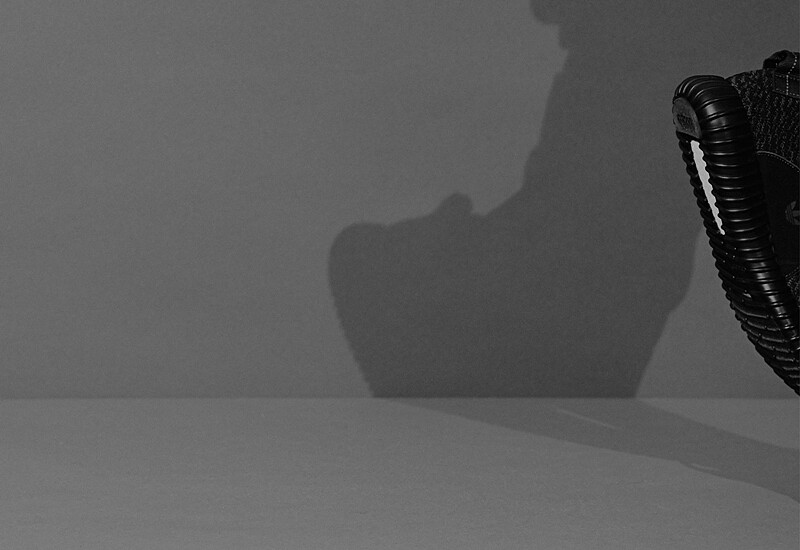 秘密現蹤跡！YEEZY BOOST 350 BLACK準備開搶