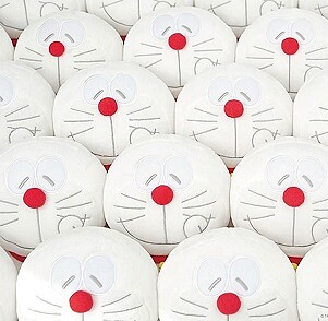 哆啦 A 夢迷千萬不可錯過！快把120公分超巨型雪人哆啦 A 夢打包回家陪你度過冷呼呼的冬季