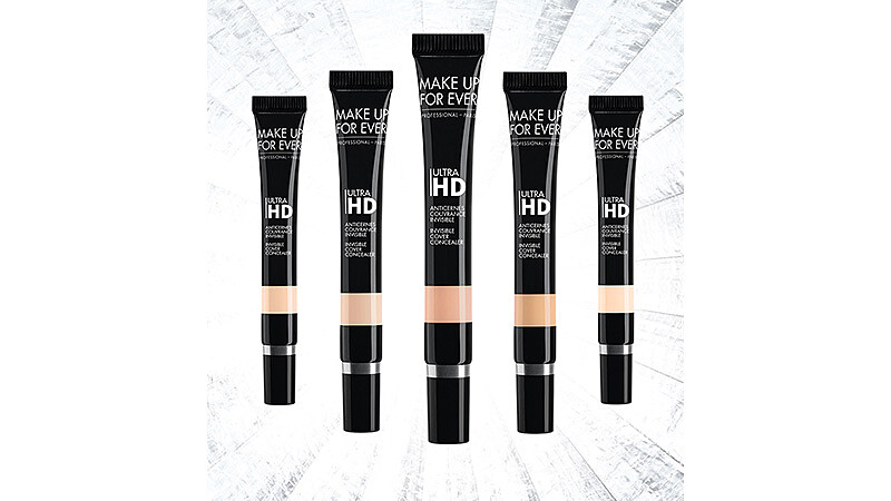 遮瑕強大又不卡妝！必學眼下三角修飾法打造自然減齡的歐逆光底妝