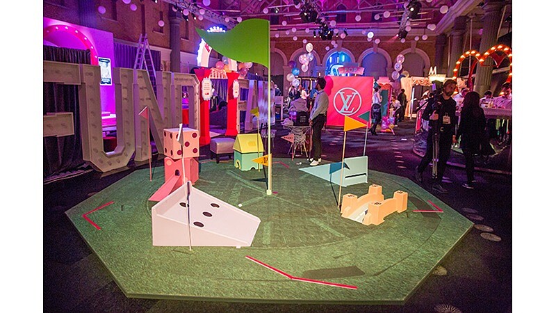 史上最豪華明星遊樂園！大品牌齊聚一起做公益