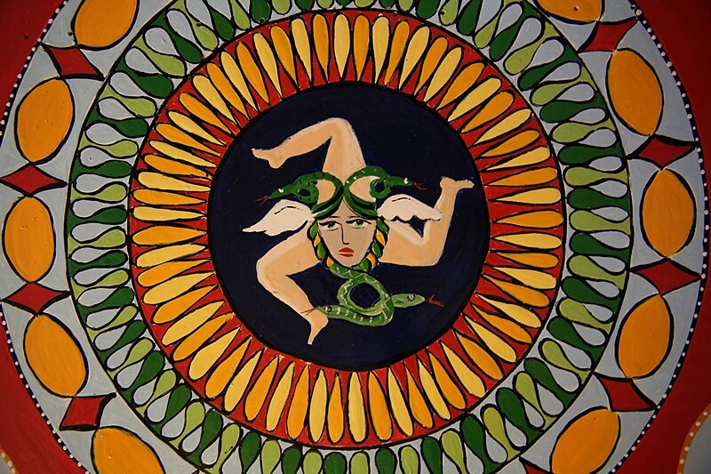 時尚華麗的極致：Dolce &amp; Gabbana X Smeg 復古冰箱，西西里島的耽美設計，限量只有一百個!