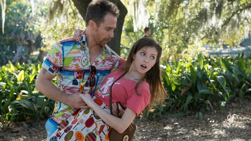 瞎妹界霸主？安娜坎卓克《真愛有夠殺》扮愛情傻妞