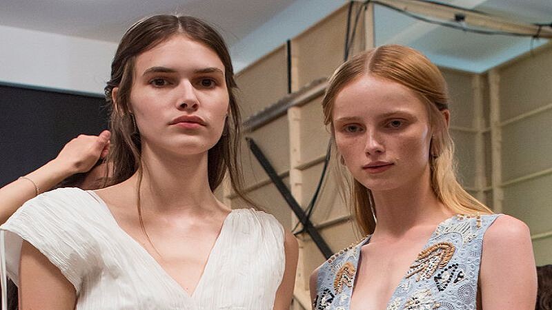 【 Runway Beauty 2016S‬S】都會俐落與春日浪漫的混搭，紐約時裝週妝容特輯