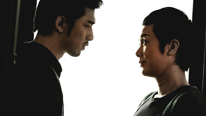 一人分飾三角、大談姊弟戀！陳柏霖新片《再見，在也不見》自曝處女座潔癖性格