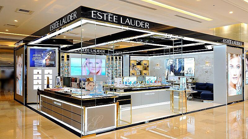 誰說亞洲人沒有畫煙燻妝的本錢?極緻煙燻大師 Estee Lauder 劉韋銘教你!