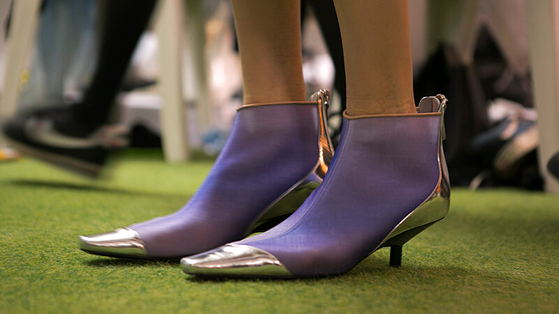 可以前衛 可以性感 來看看歐美時尚潮人的搶眼短靴造型！