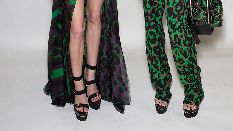 夏天讓腳趾賞個臉 快套上千嬌百媚的露趾高跟涼鞋 迎接即將到來的熱情仲夏