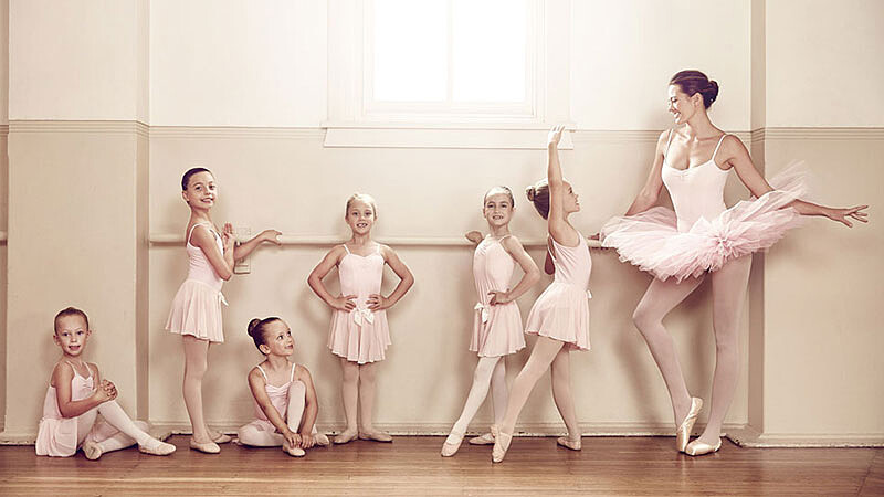 與名人一起「重返童年時光」！