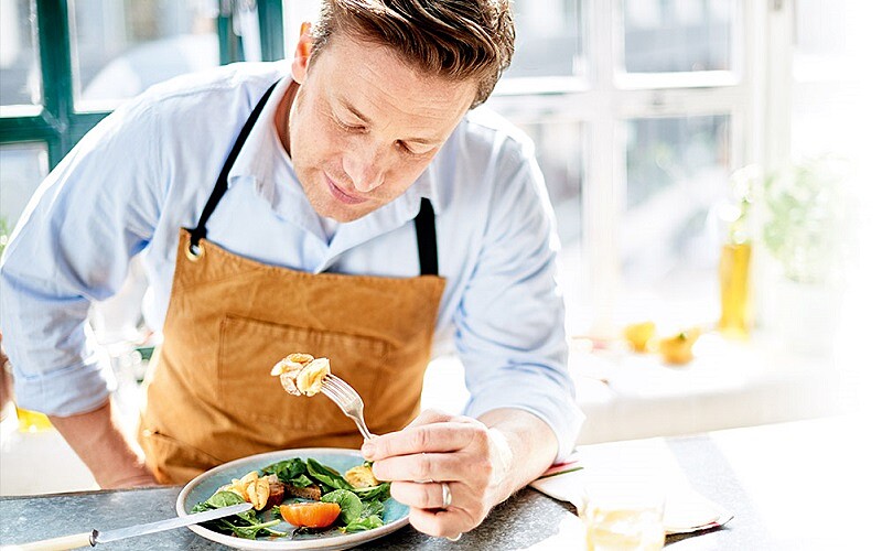 【瘦身食譜】甩肉 12 公斤！傑米奧利佛的「超級食物」健康減肥菜單大公開