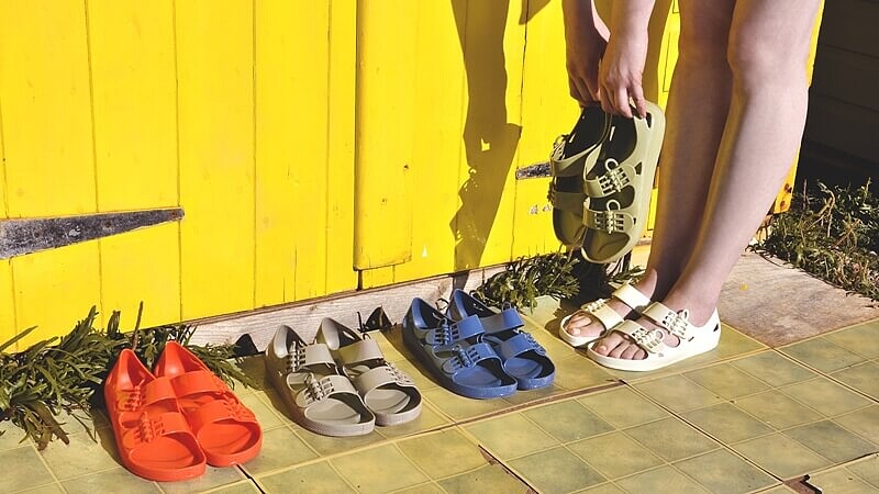 晴天、下雨都適合！來自倫敦的F-Troupe果凍涼鞋繽紛上市