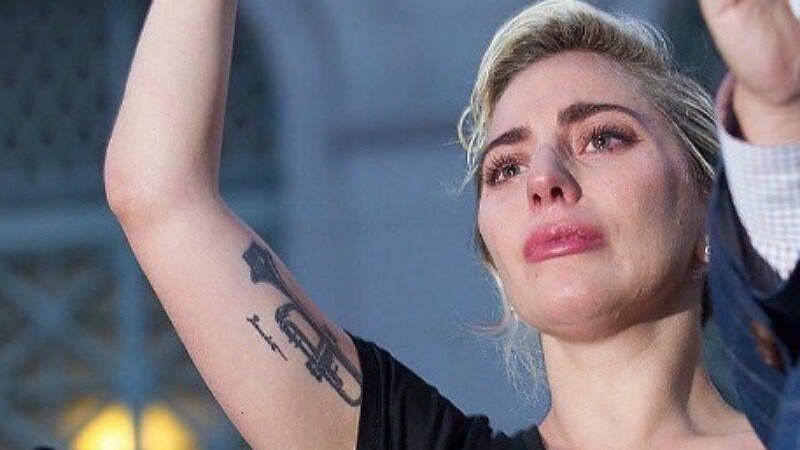 你不孤單！女神卡卡挺身反暴力：「愛能夠超越仇恨，在邪惡面前我們不能分裂。」