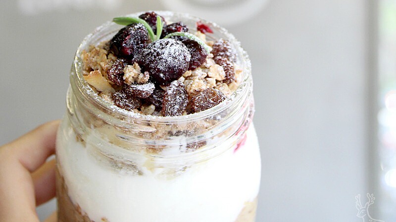 零負擔健康甜點！Dears Waffle &amp;amp; Café夏季限定甜點香蕉Nice Cream