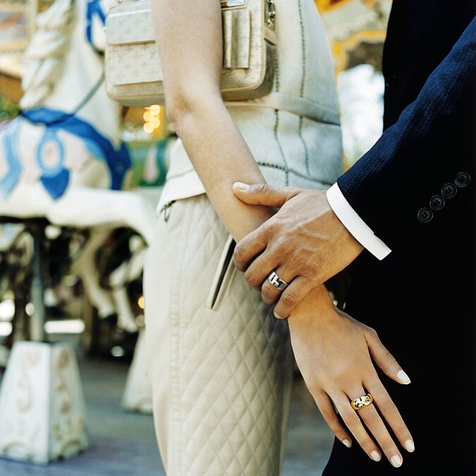 簡約時髦的結婚線戒