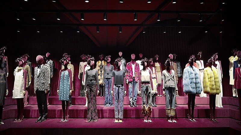 向Tom Ford致敬！注滿櫻桃紅色的佛羅倫斯Gucci博物館