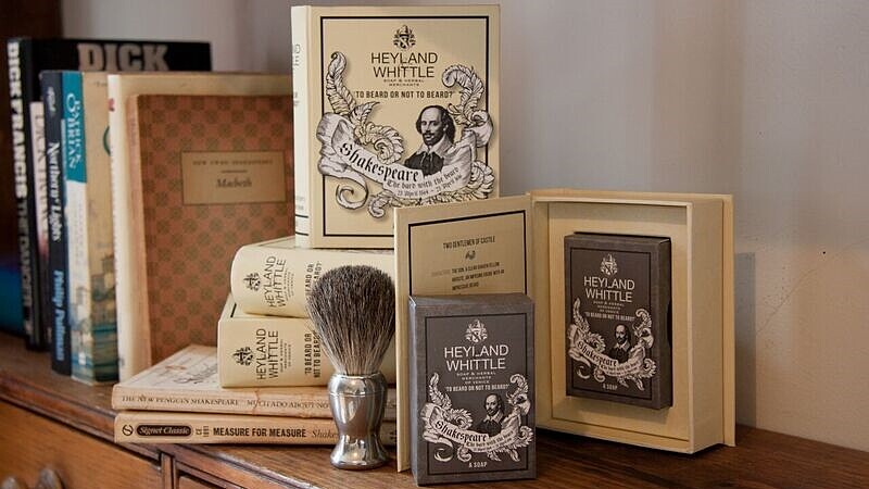 太趣味了！H&amp;W莎翁400周年典藏皂書俏皮登場！