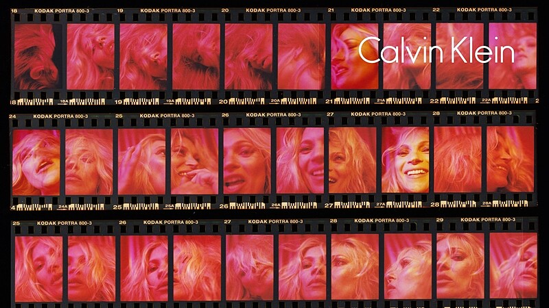 超模Kate Moss重新回歸！率領時尚大軍演繹Calvin Klein秋季廣告