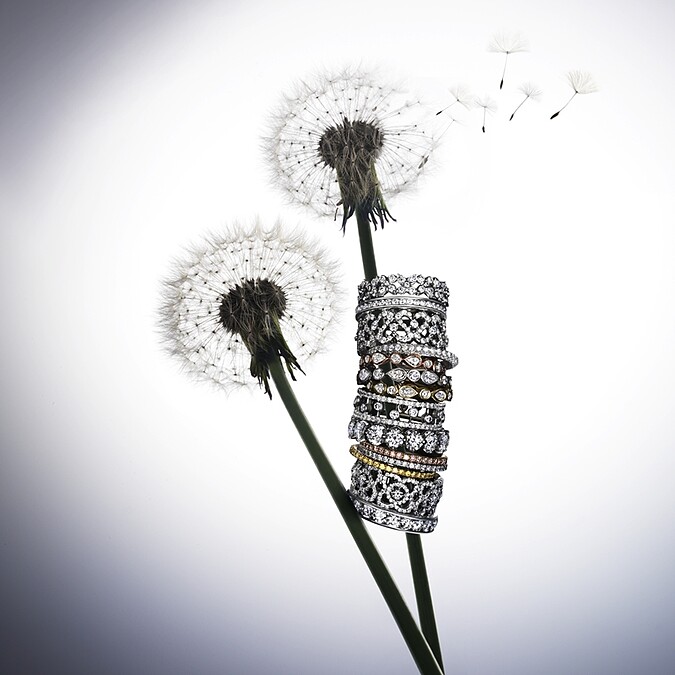 戴上經典對戒 時髦曬恩愛！