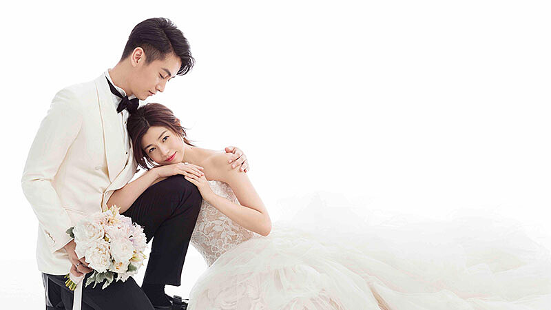 陳曉、陳妍希婚紗照搶先曝光！超絕美行頭揭秘