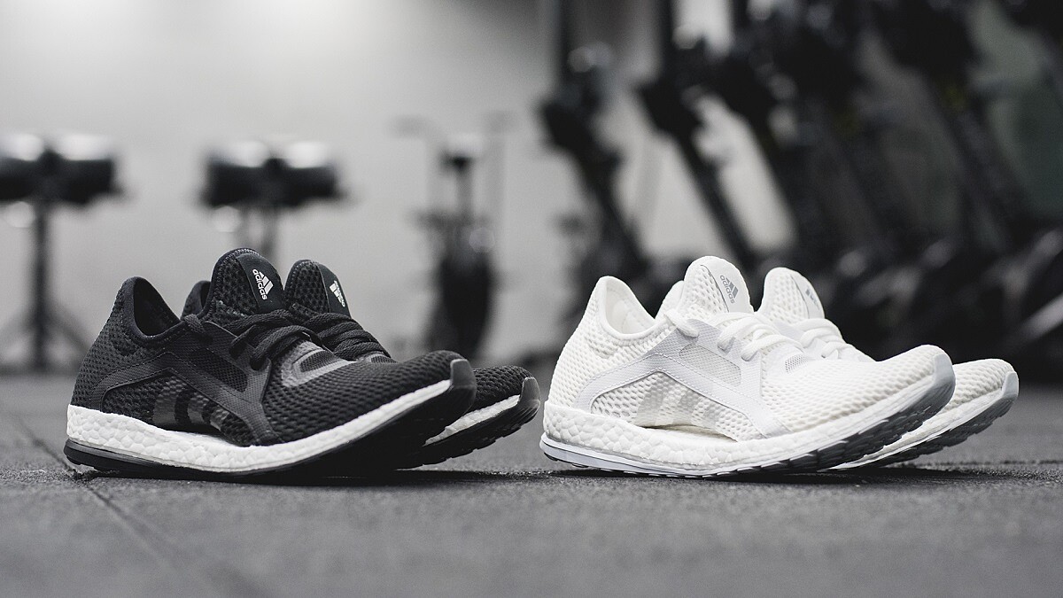 型格魅力專屬，adidas黑白PureBOOST X新色經典登場！