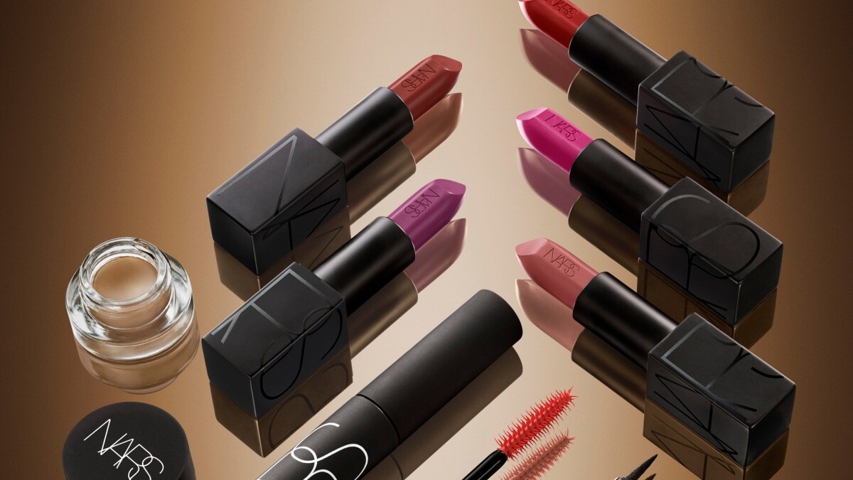 用雙唇就能挑逗你！NARS全新惹火唇膏再度攻陷化妝包